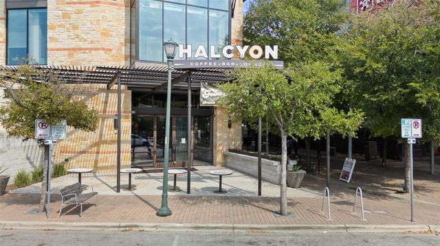 1701 Simond Ave 206, Austin, TX 78723
