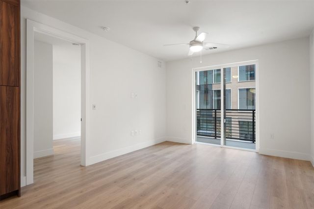 1701 Simond Ave 206, Austin, TX 78723