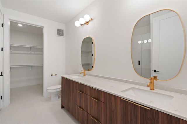 1701 Simond Ave 206, Austin, TX 78723
