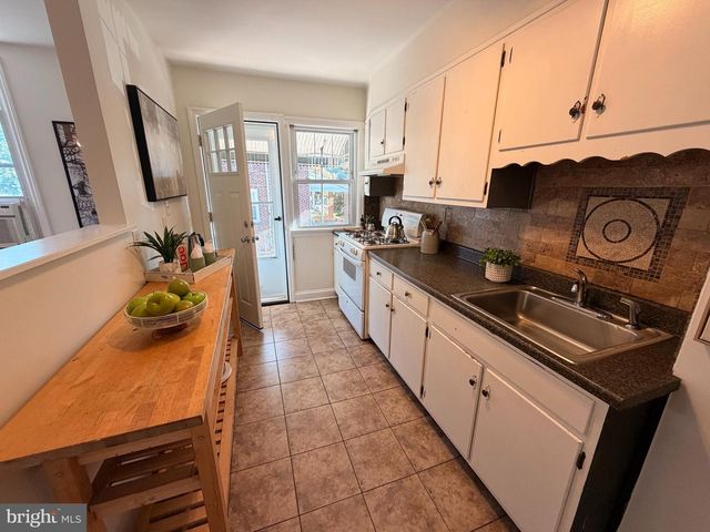 1720 BEECH ST, Wilmington, DE 19805