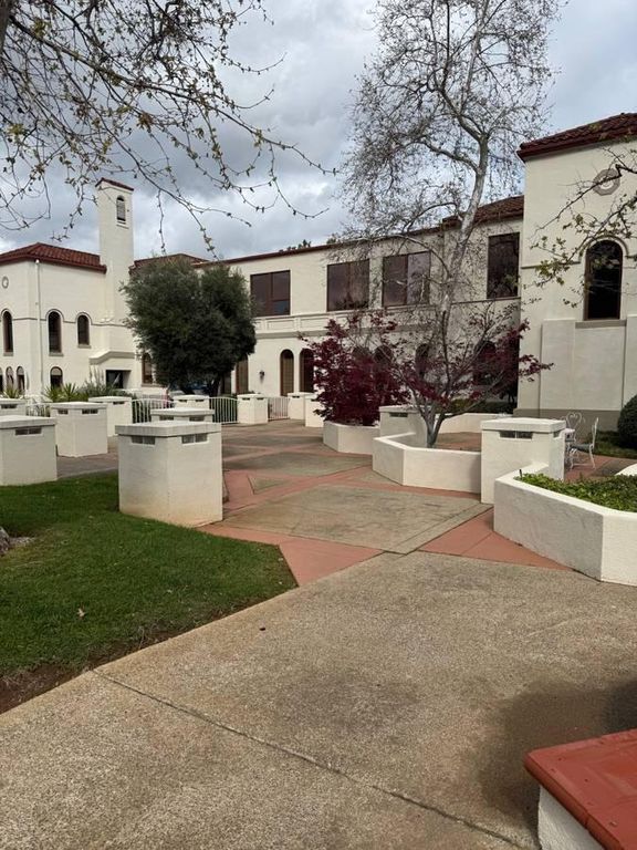 1135 Pine Street, 012, Redding, CA 96001