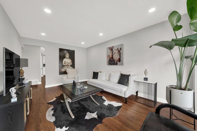 5310 S Avers Avenue, Chicago, IL 60632