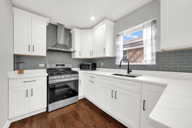 5310 S Avers Avenue, Chicago, IL 60632