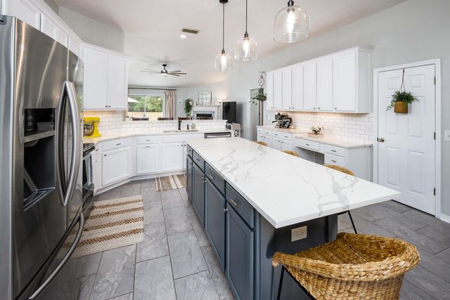 2400 Crescent Road, Navarre, FL 32566