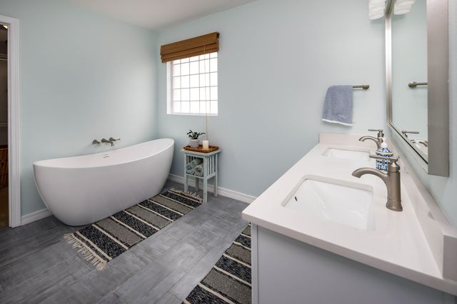 2400 Crescent Road, Navarre, FL 32566