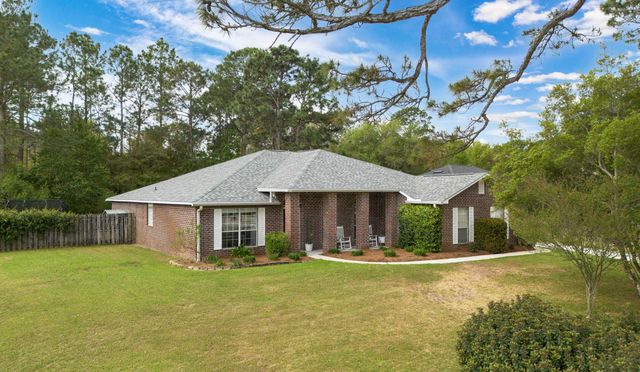 2400 Crescent Road, Navarre, FL 32566