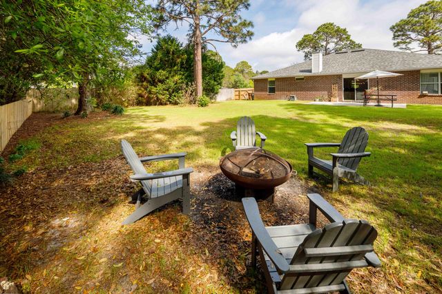 2400 Crescent Road, Navarre, FL 32566