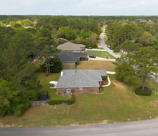 2400 Crescent Road, Navarre, FL 32566