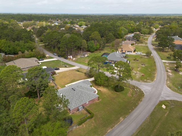 2400 Crescent Road, Navarre, FL 32566