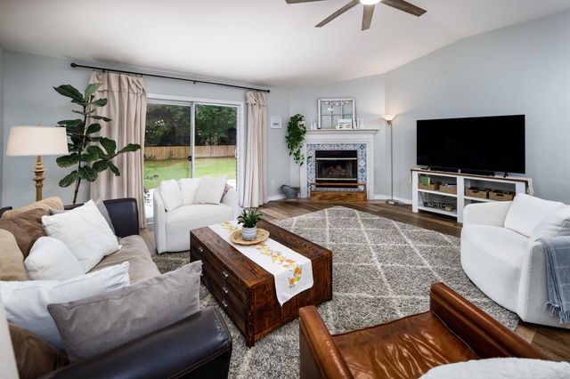 2400 Crescent Road, Navarre, FL 32566