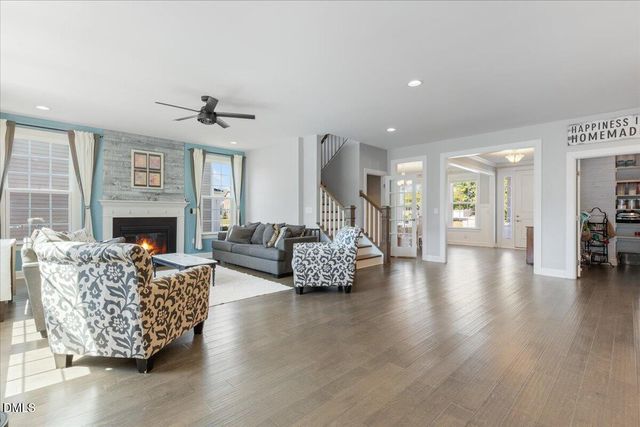 2918 Jordan Pointe Boulevard, New Hill, NC 27562