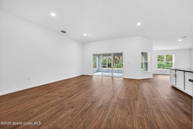 474 Scenic Road SW, Palm Bay, FL 32908