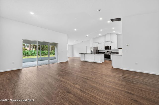 474 Scenic Road SW, Palm Bay, FL 32908