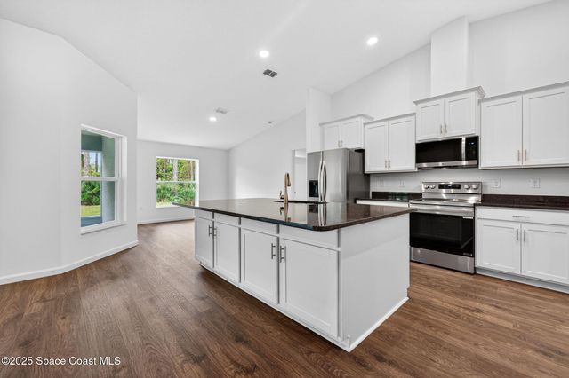 474 Scenic Road SW, Palm Bay, FL 32908