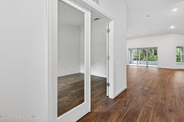 474 Scenic Road SW, Palm Bay, FL 32908