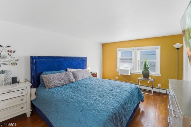 209 Floral St, Roselle Boro, NJ 07203