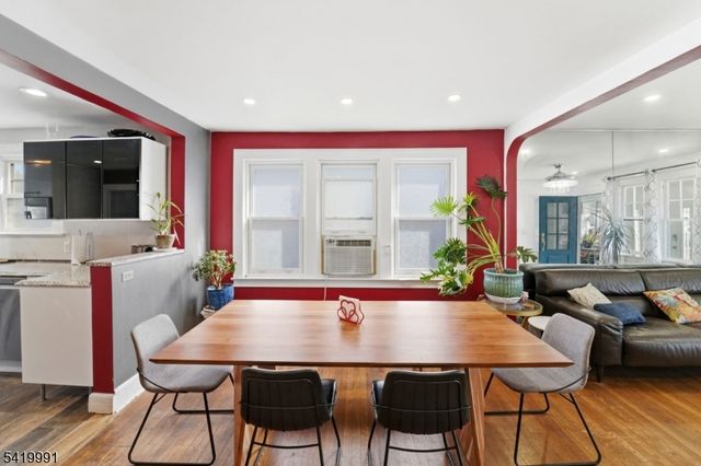 209 Floral St, Roselle Boro, NJ 07203