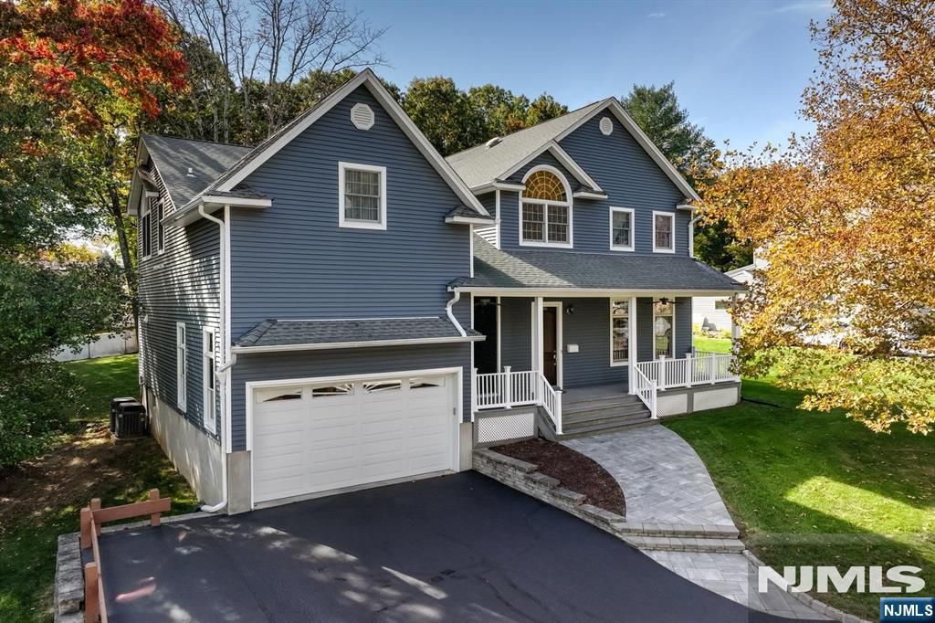 46 Seton Hall Drive, Oakland, NJ 07436