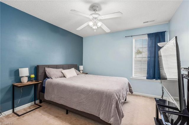 6031 Parkside Circle, Winston-salem, NC 27107