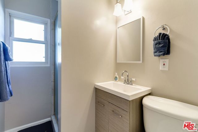 7858 JAMIESON Avenue, Reseda (los Angeles), CA 91335