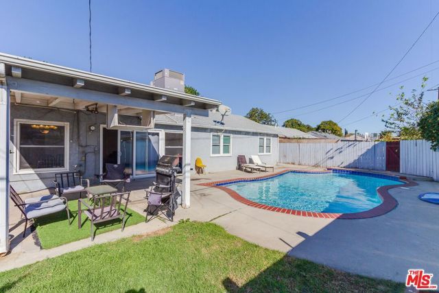 7858 JAMIESON Avenue, Reseda (los Angeles), CA 91335