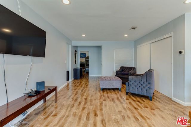 7858 JAMIESON Avenue, Reseda (los Angeles), CA 91335