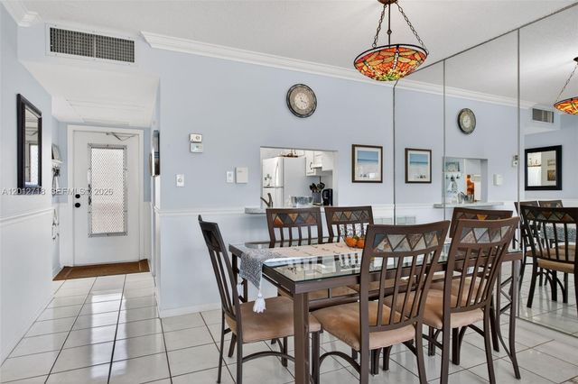 4451 NW 16th St K208, Lauderhill, FL 33313