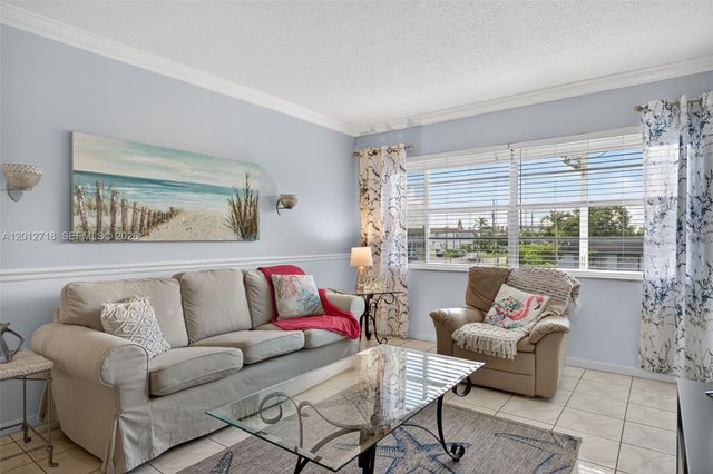 4451 NW 16th St K208, Lauderhill, FL 33313