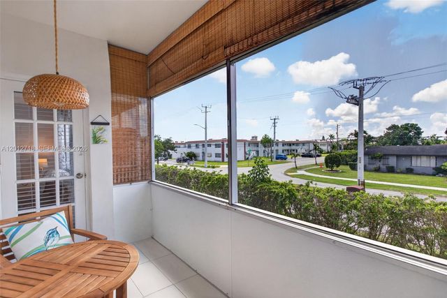 4451 NW 16th St K208, Lauderhill, FL 33313