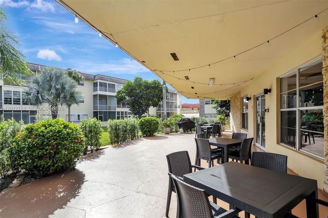 4451 NW 16th St K208, Lauderhill, FL 33313