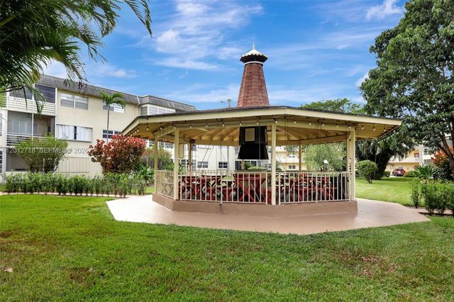4451 NW 16th St K208, Lauderhill, FL 33313