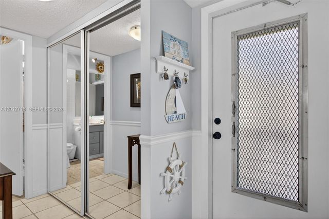 4451 NW 16th St K208, Lauderhill, FL 33313
