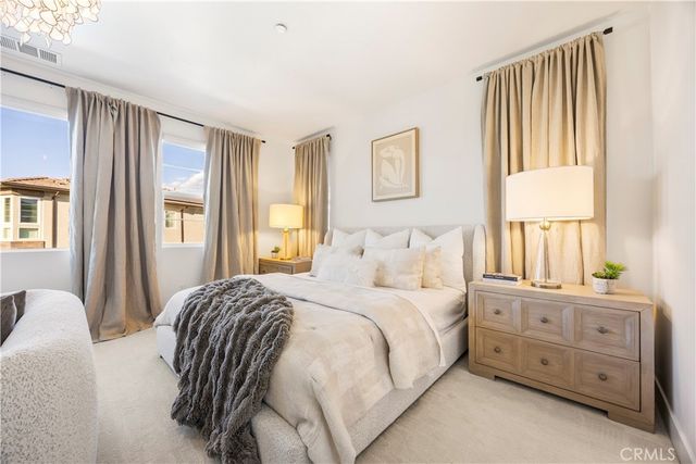 27762 Lens, Valencia, CA 91381