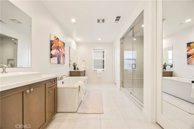 27762 Lens, Valencia, CA 91381