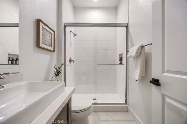 27762 Lens, Valencia, CA 91381