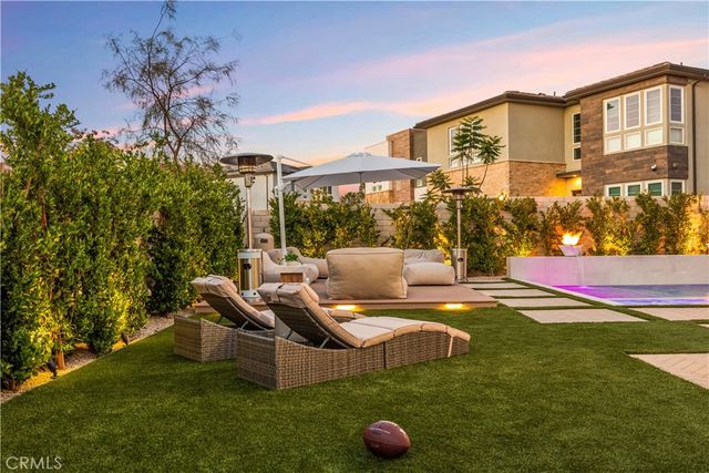 27762 Lens, Valencia, CA 91381