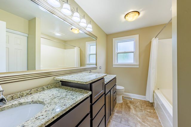 1022 Edinburgh Court, Joliet, IL 60431