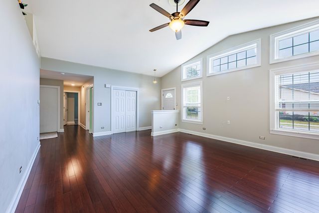 1022 Edinburgh Court, Joliet, IL 60431