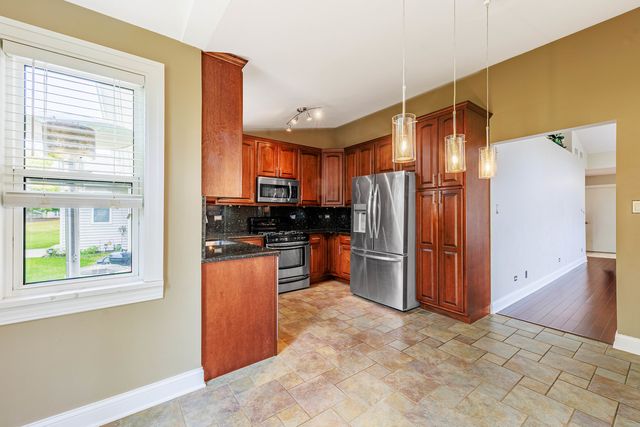 1022 Edinburgh Court, Joliet, IL 60431