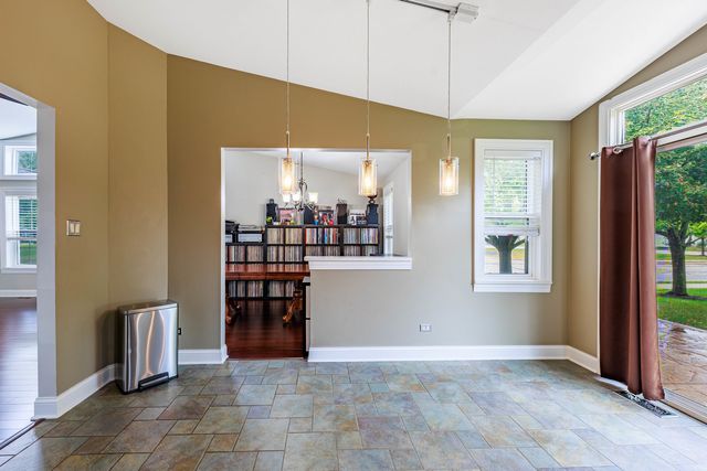 1022 Edinburgh Court, Joliet, IL 60431