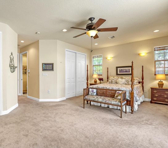 2560 NE 11th Street, Pompano Beach, FL 33062