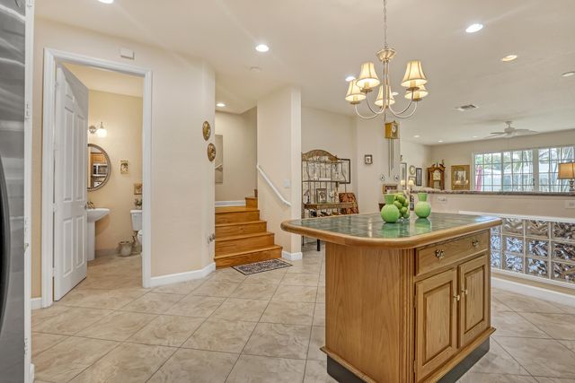 2560 NE 11th Street, Pompano Beach, FL 33062