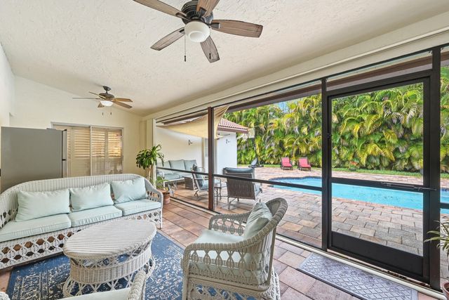 12043 SW 1st Street, Coral Springs, FL 33071