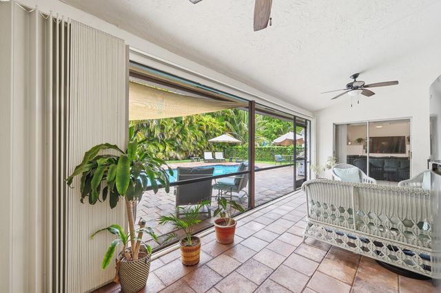 12043 SW 1st Street, Coral Springs, FL 33071