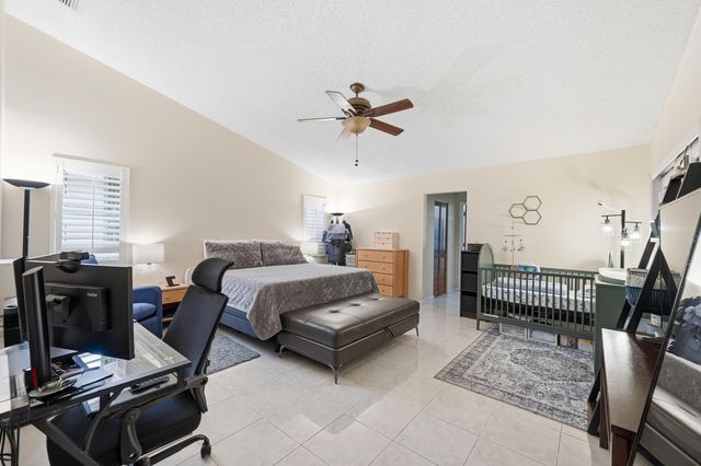 12043 SW 1st Street, Coral Springs, FL 33071