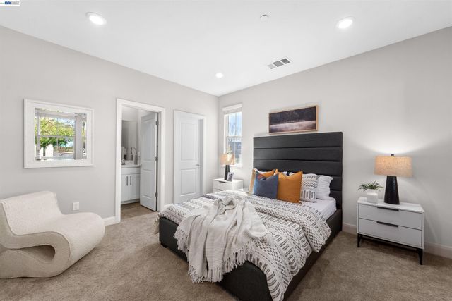 1597 Hidden Creek Ln, Milpitas, CA 95035