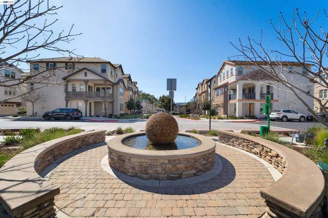 1597 Hidden Creek Ln, Milpitas, CA 95035