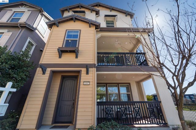 1597 Hidden Creek Ln, Milpitas, CA 95035