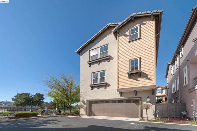 1597 Hidden Creek Ln, Milpitas, CA 95035