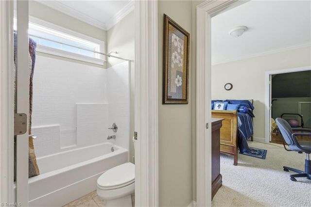 204 Fosseway Drive, Greensboro, NC 27455